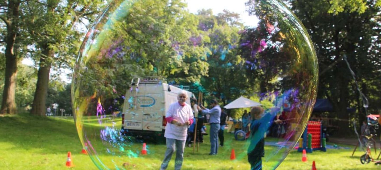 how-to-throw-an-unforgettable-garden-party.jpeg