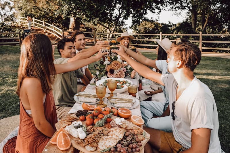 summer-party-ideas.jpeg
