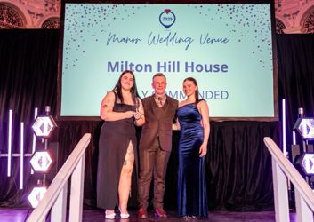 milton-hill-house-honoured-in-the-manor-wedding-venue-category-at-the-guides-for-brides-customer-service-awards-2025.jpg