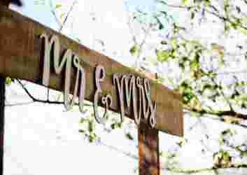 outdoor-wedding-ideas-on-a-budget.jpeg