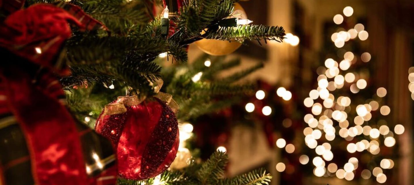 christmas-party-theme-ideas.jpg
