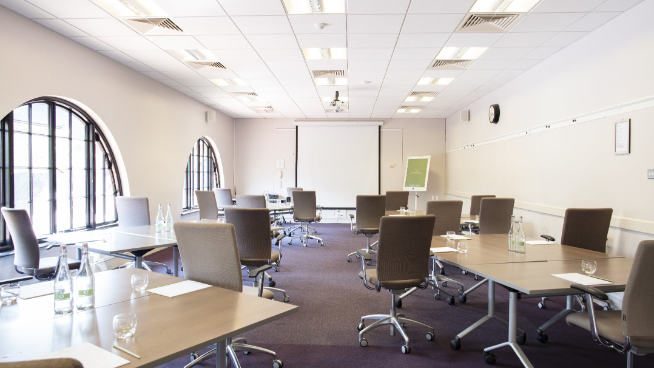 what-makes-a-good-conference-venue.jpg